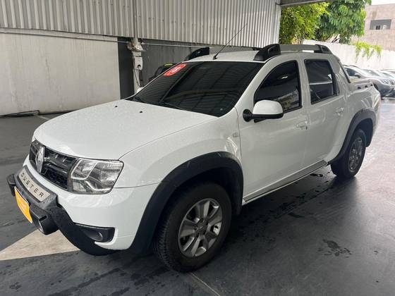 RENAULT DUSTER OROCH 2.0 16V HI-FLEX DYNAMIQUE AUTOMÁTICO